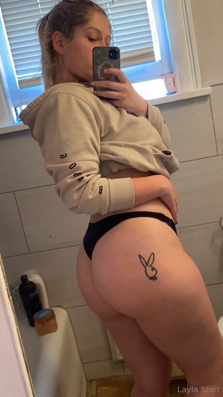 Bttrfly Chaser model sexy image