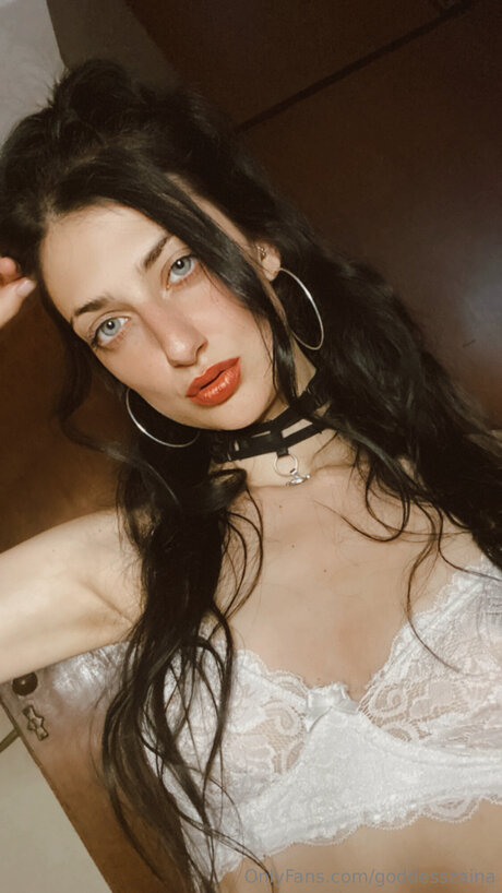 Goddesszaina sexy model photos