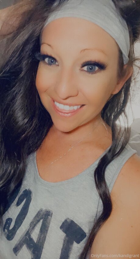 Kandigrant hot star galleries