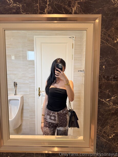 Pinkysorayut porn model images