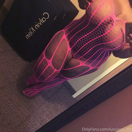 Luscious Lilly nudes star image