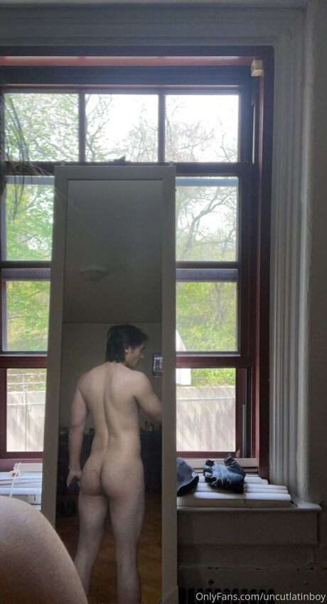 Uncutlatinboy free actress photo