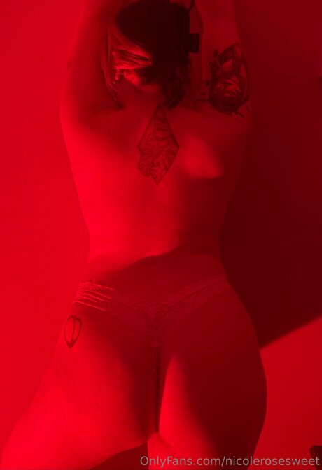 Nicolerosesweet pornstar beautiful photo