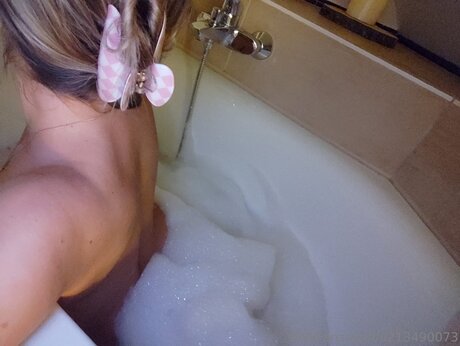 Nina Bella free star photos