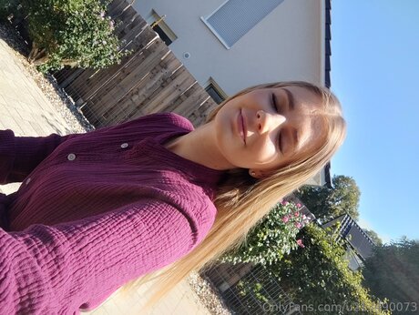 Nina Bella model art pictures