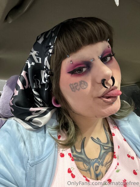 Lydiainthebones pornstar sexy gallery