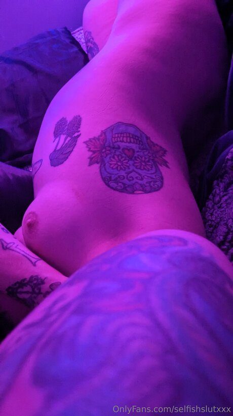 Selfishslutxxx hd actress galleries