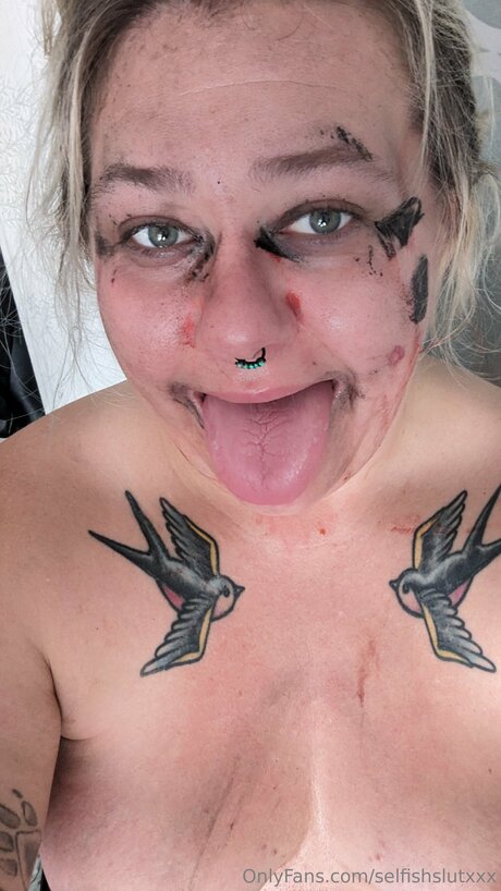 Selfishslutxxx star exclusive gallery