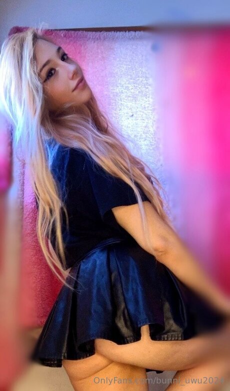 Bunni Uwu2024 pornstar sex photo