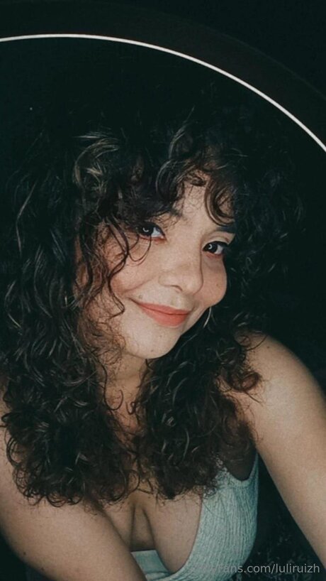 Luliruizh model perfect images