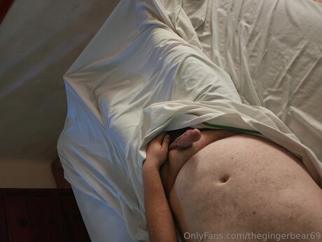 Thegingerbear69 model erotic image