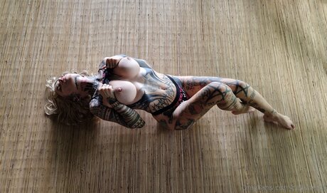 Noemiriot star top images