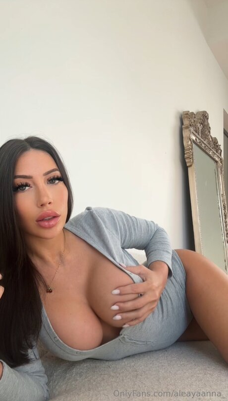 Aleayaanna pornstar perfect pic