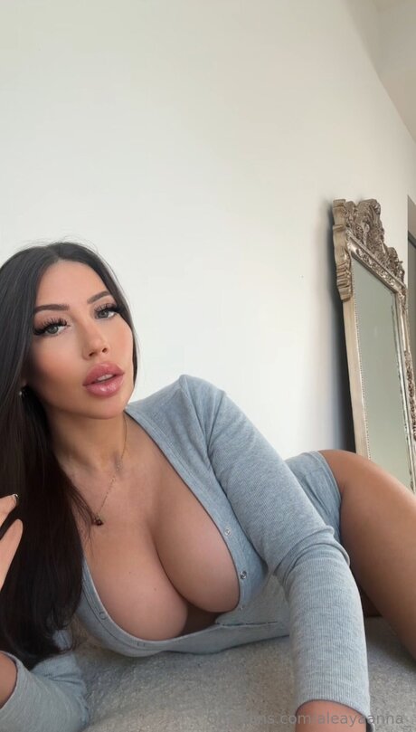 Aleayaanna nice star picture