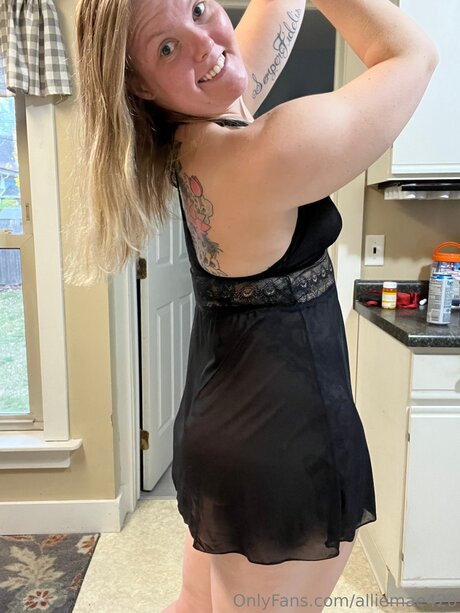 Alliemae420 hd model pics