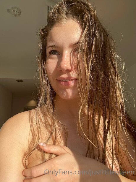 Maryqueenfree model high quality archive