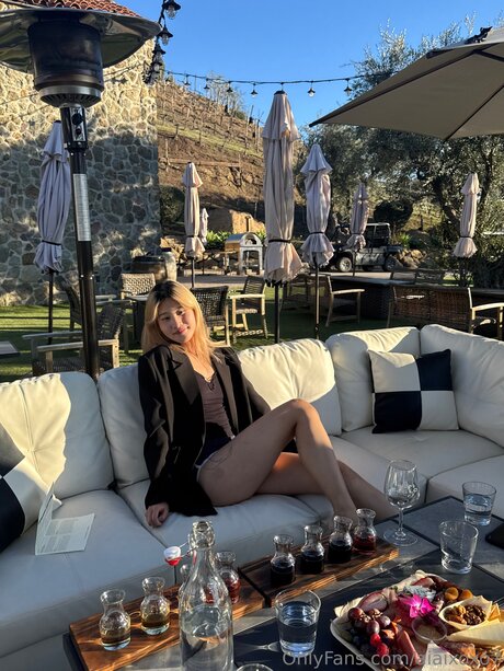 blonde shemale onlyfans hot porn gallery