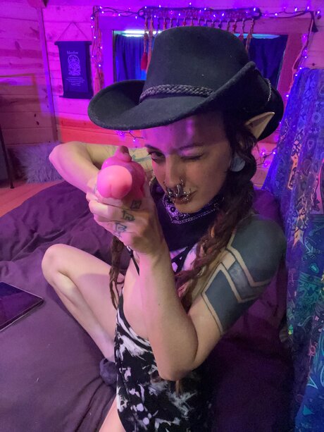 Iam Cmapd star top pic