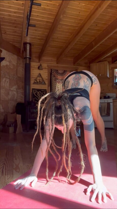 Iam Cmapd erotic actress photos