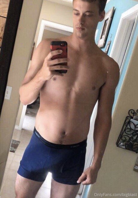 Dakotadoesstuff free pornstar img