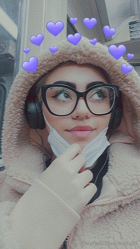 Rbella23 model adult photos