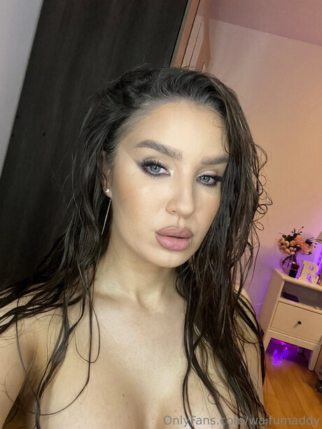 Waifumaddy pornstar hd photo