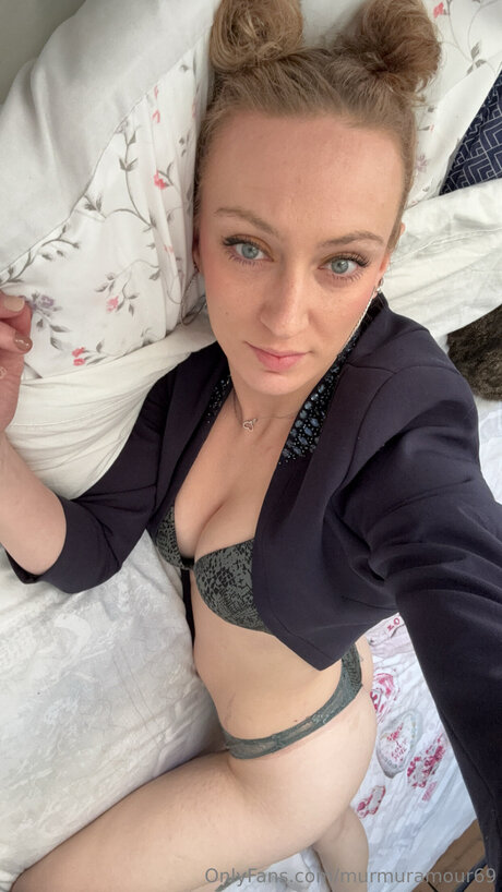 Murmuramour69 pornstar sexy photo