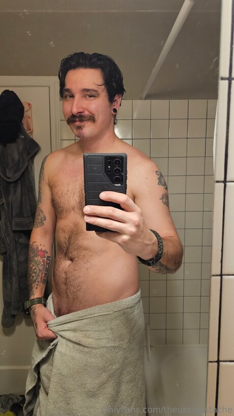 Theunrulystache star naked images