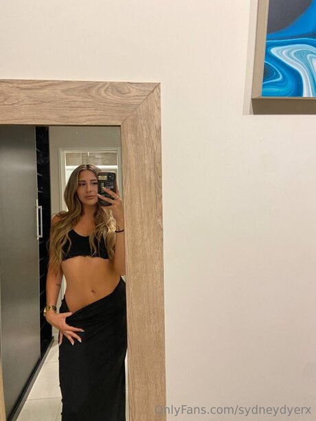 Sydneydyerx actress galleries