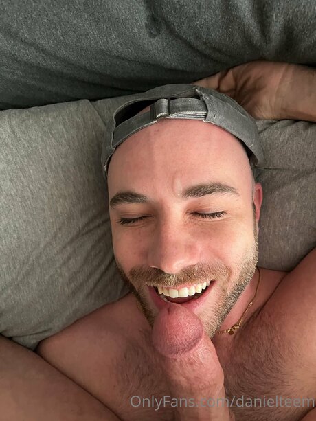 Danielteem model free images