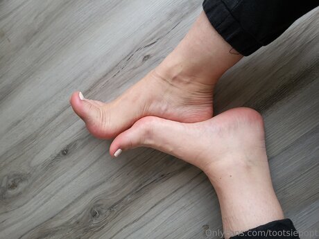 ffm onlyfans pornographic pics