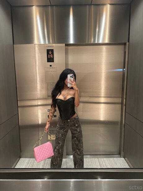 Sydneychasexo model sexy pic