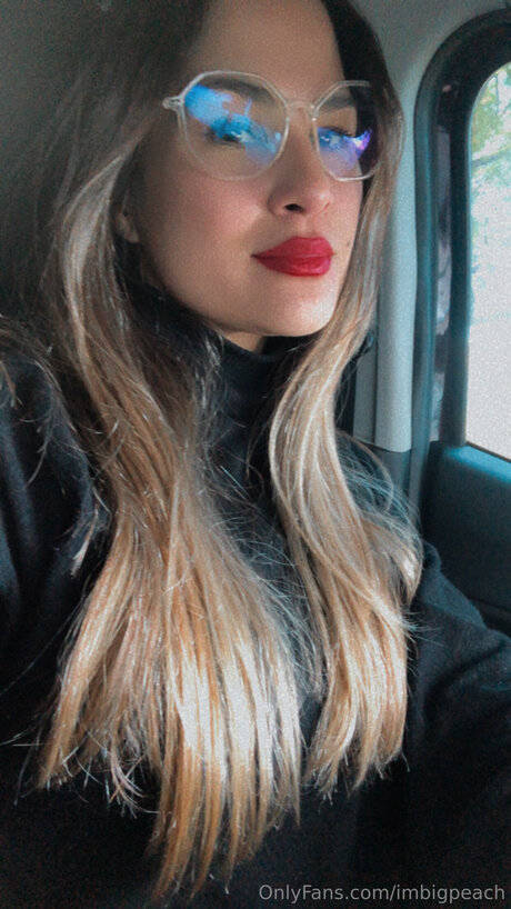 Imbigpeach star sexy photos