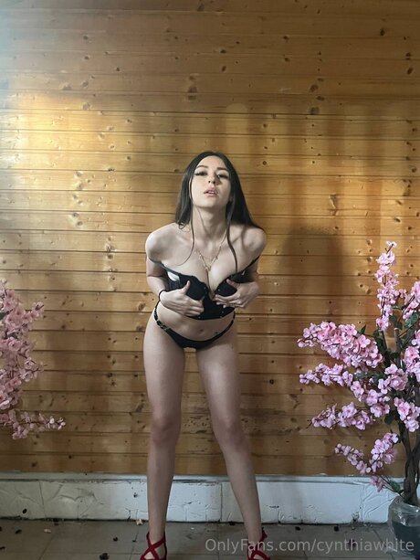 Cynthiawhite art actress pictures