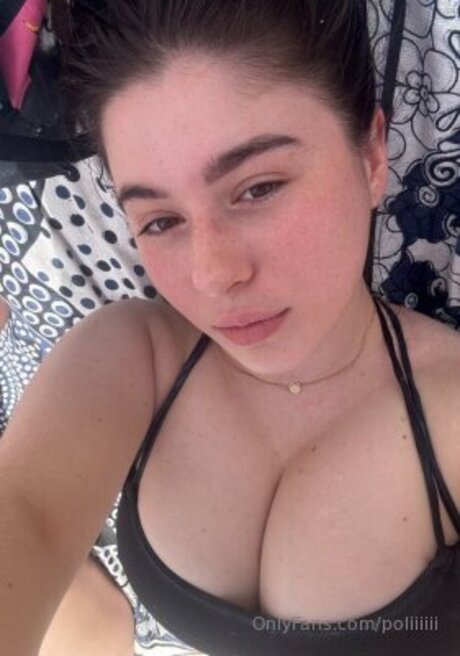 Poliiiiii nudes model pics