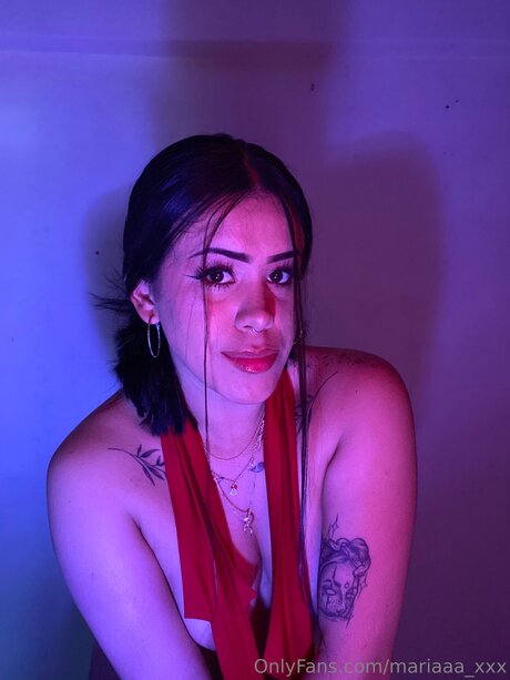 Mariaaa Xxx pretty pornstar photo