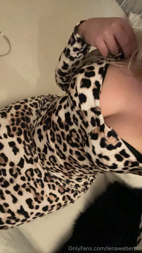 Lenaweberbb erotic model photo