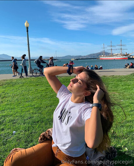 Sportyspicegirl naked actress pictures