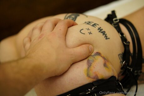 Wed Luvvy model adult photo