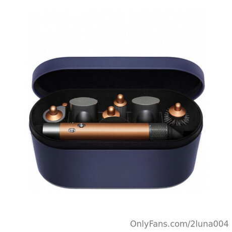 2luna004 hot actress image