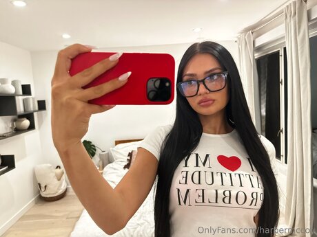 Harpermcoyyy exclusive actress picture