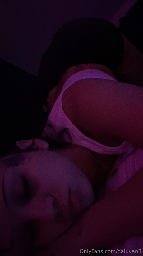 Daluvan3 model nudes img