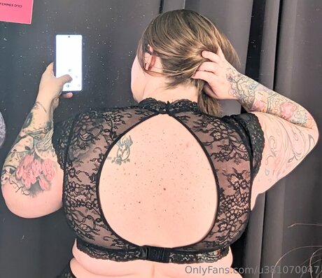 U381070047 pornstar beautiful photo