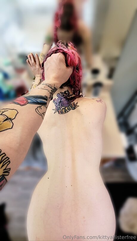 Kittyhanafree sexy pornstar image