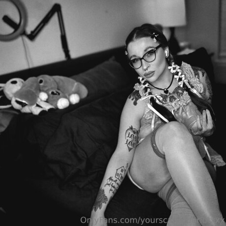 Yourscarletharlotxxx exclusive actress image