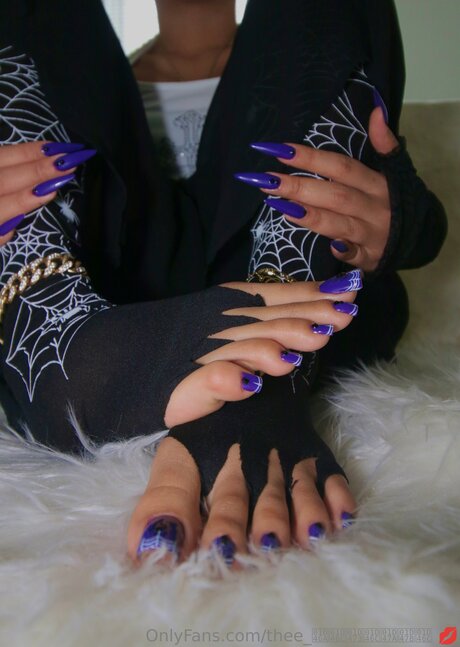 Thee Celeste nude model photo