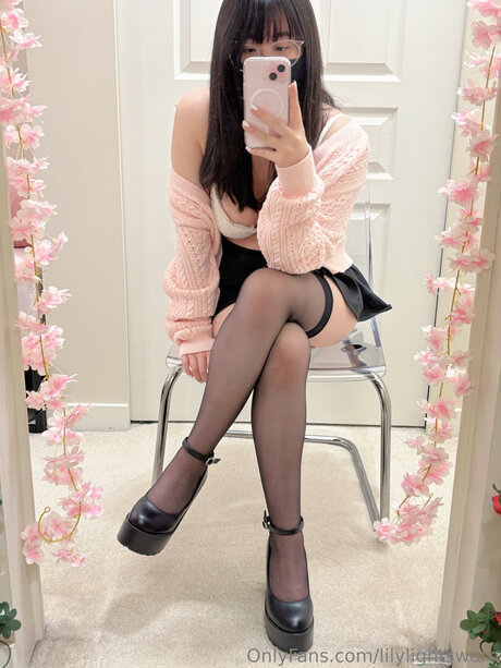 Lilylightsworn star naked pic