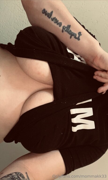 Mommakk33 perfect model photos