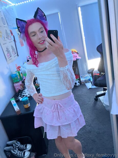 Foxy Femboyyy model adult pictures