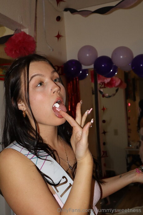 Yummysweetness high quality actress photos